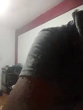 Snapshot of perrotjuui97 chatting on 04/13/26, 07:58 perrotjuui97 online show from 04/13/26, 07:58