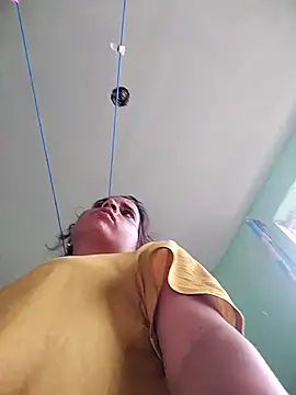 Snapshot of JHILMIL chatting on 09/10/25, 04:23 JHILMIL online show from 09/10/25, 04:23