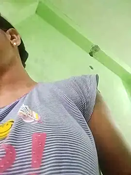 Snapshot of JHILMIL chatting on 10/01/25, 03:23 JHILMIL online show from 10/01/25, 03:23