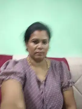 Snapshot of tamilaruvi chatting on 06/18/26, 01:04 tamilaruvi online show from 06/18/26, 01:04