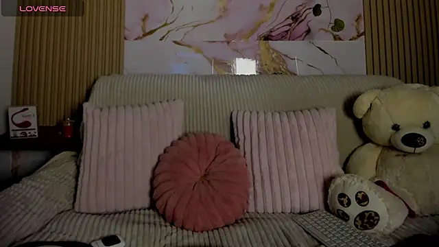 Snapshot of Aliice1_ chatting on 07/02/26, 03:56 Aliice1 online show from 07/02/26, 03:56