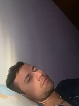 Snapshot of Michaell_Spinelly chatting on 11/25/25, 09:59 Michaell Spinelly online show from 11/25/25, 09:59