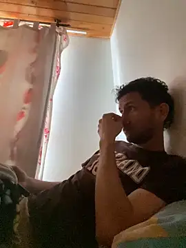 Snapshot of Michaell_Spinelly chatting on 12/02/25, 08:26 Michaell Spinelly online show from 12/02/25, 08:26