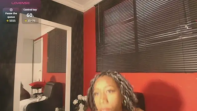 Snapshot of NathalyLeen chatting on 06/16/26, 08:55 NathalyLeen online show from 06/16/26, 08:55