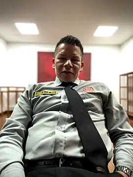 Snapshot of Manu0586 chatting on 09/22/25, 01:18 Manu0586 online show from 09/22/25, 01:18