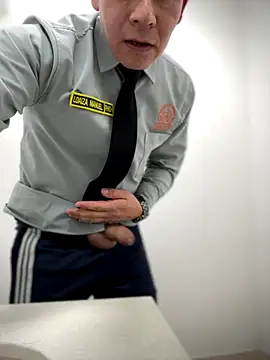 Snapshot of Manu0586 chatting on 09/23/25, 04:15 Manu0586 online show from 09/23/25, 04:15