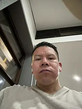 Snapshot of Manu0586 chatting on 02/16/26, 11:34 Manu0586 online show from 02/16/26, 11:34