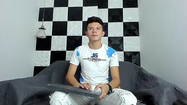 AndyFame1 online show from 09/15/25, 07:03