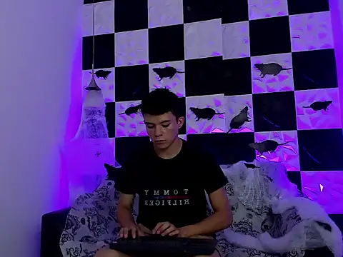 AndyFame1 online show from 10/14/25, 06:52