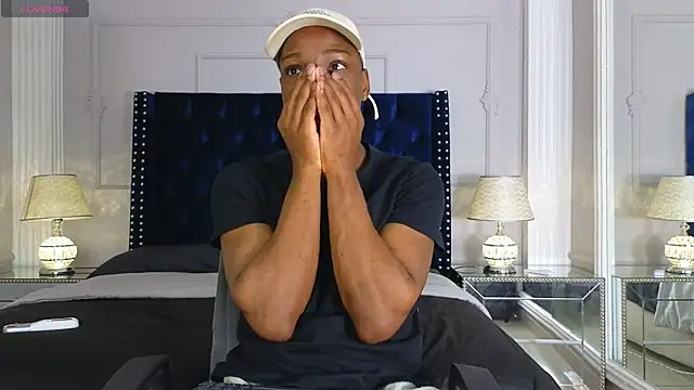 Snapshot of CharlesBrown_ chatting on 04/01/26, 01:41 CharlesBrown online show from 04/01/26, 01:41