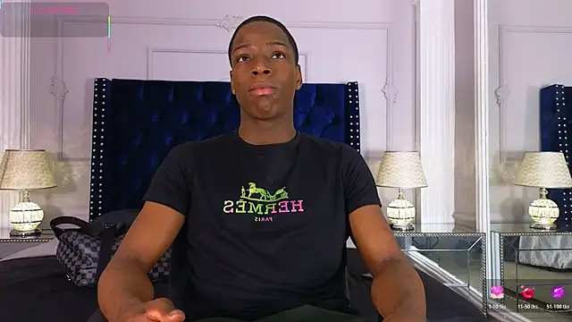 Snapshot of CharlesBrown_ chatting on 04/07/26, 02:17 CharlesBrown online show from 04/07/26, 02:17