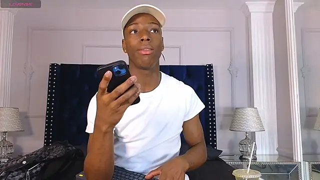 Snapshot of CharlesBrown_ chatting on 04/21/26, 02:34 CharlesBrown online show from 04/21/26, 02:34