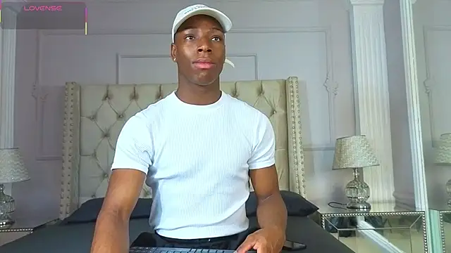 Snapshot of CharlesBrown_ chatting on 05/08/26, 01:49 CharlesBrown online show from 05/08/26, 01:49