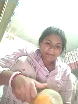 couple 71 online show from 02/23/26, 05:27