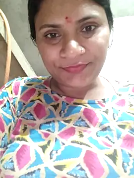 Snapshot of couple_71 chatting on 03/17/26, 01:58 couple 71 online show from 03/17/26, 01:58