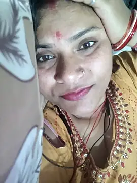 Snapshot of couple_71 chatting on 03/18/26, 08:39 couple 71 online show from 03/18/26, 08:39