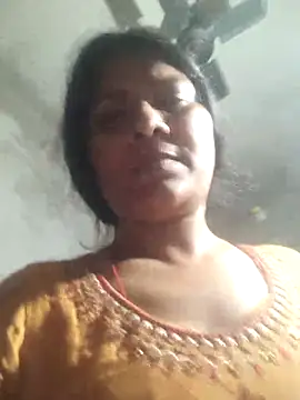 Snapshot of couple_71 chatting on 03/19/26, 03:10 couple 71 online show from 03/19/26, 03:10