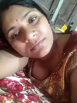 Snapshot of couple_71 chatting on 03/26/26, 05:18 couple 71 online show from 03/26/26, 05:18