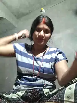 Snapshot of couple_71 chatting on 04/09/26, 05:29 couple 71 online show from 04/09/26, 05:29