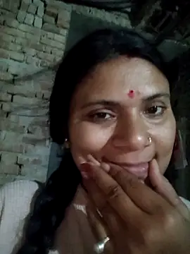 Snapshot of couple_71 chatting on 04/15/26, 03:30 couple 71 online show from 04/15/26, 03:30