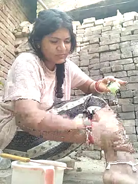 Snapshot of couple_71 chatting on 04/21/26, 01:53 couple 71 online show from 04/21/26, 01:53