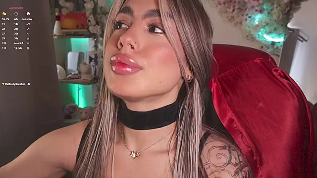 Snapshot of Miila_snow chatting on 09/09/25, 02:16 Miila snow online show from 09/09/25, 02:16