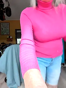 Snapshot of SexyKato001 chatting on 10/24/25, 12:34 SexyKato001 online show from 10/24/25, 12:34