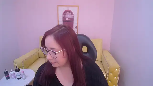 bellatrix ch online show from 12/17/25, 04:24