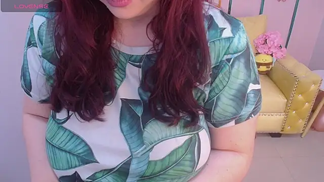 Snapshot of bellatrix_ch chatting on 04/07/26, 01:22 bellatrix ch online show from 04/07/26, 01:22