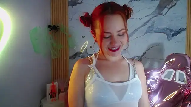 mady0619 ch online show from 10/14/25, 11:11