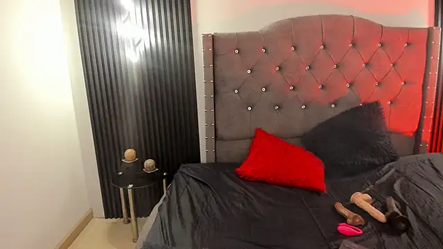Scarbadgirl  online show from 05/04/26, 03:57