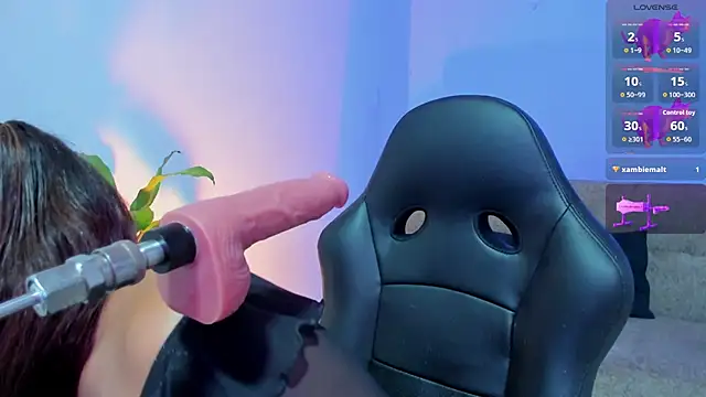 Snapshot of giselle_upp chatting on 03/29/26, 02:55 giselle upp online show from 03/29/26, 02:55