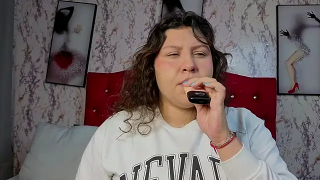 Larissa Antonella online show from 02/13/26, 03:46