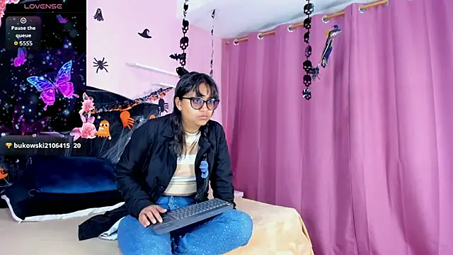 Azul Moon online show from 10/20/25, 03:40