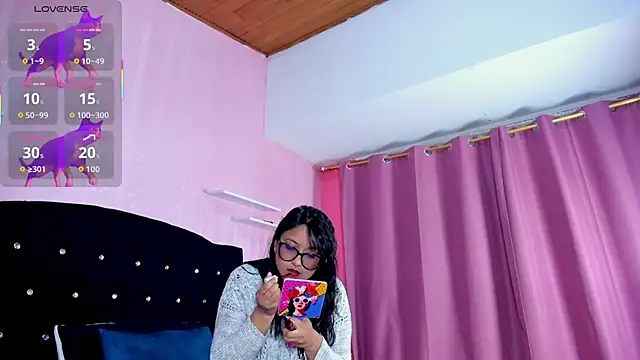 Azul Moon online show from 11/30/25, 04:05