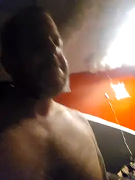 Snapshot of shavensmoothbody chatting on 12/21/25, 05:09 shavensmoothbody online show from 12/21/25, 05:09