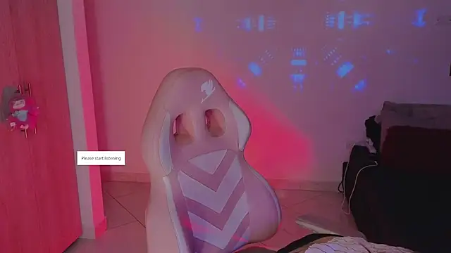 Snapshot of Moonlightt_21 chatting on 12/13/25, 08:58 Moonlightt 21 online show from 12/13/25, 08:58