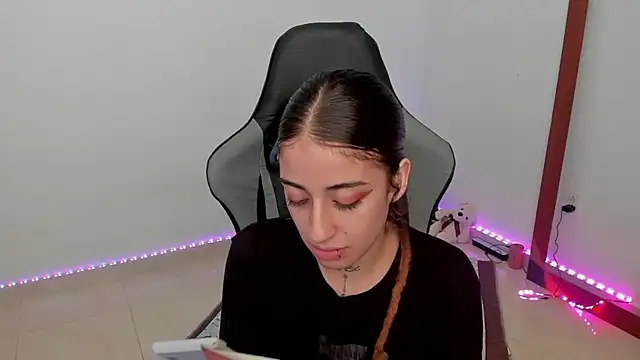 Snapshot of star_shooting8 chatting on 01/08/26, 08:22 star shooting8 online show from 01/08/26, 08:22