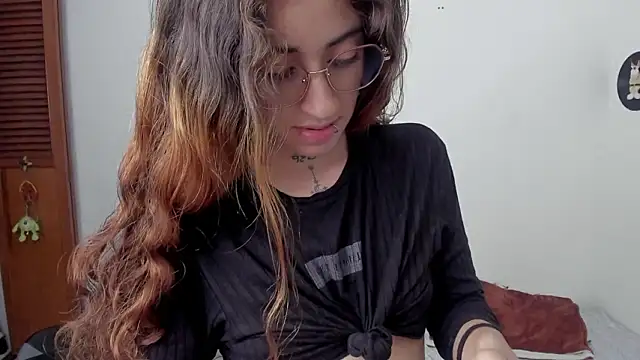 Snapshot of star_shooting8 chatting on 02/06/26, 08:45 star shooting8 online show from 02/06/26, 08:45