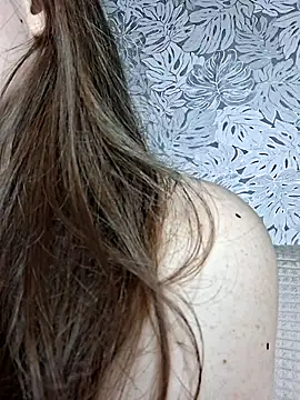 Snapshot of Olivia_OliV chatting on 04/21/26, 02:51 Olivia OliV online show from 04/21/26, 02:51