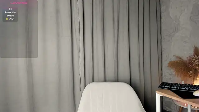 Snapshot of Katrina_Carter chatting on 12/05/25, 03:26 Katrina Carter online show from 12/05/25, 03:26