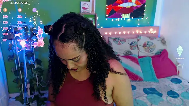 Snapshot of katherinnyazz chatting on 10/07/25, 06:43 katherinnyazz online show from 10/07/25, 06:43