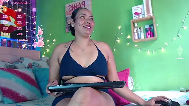 Snapshot of katherinnyazz chatting on 01/09/26, 02:31 katherinnyazz online show from 01/09/26, 02:31