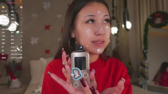 Snapshot of Nelly_Kimm chatting on 12/18/25, 12:49 Nelly Kimm online show from 12/18/25, 12:49