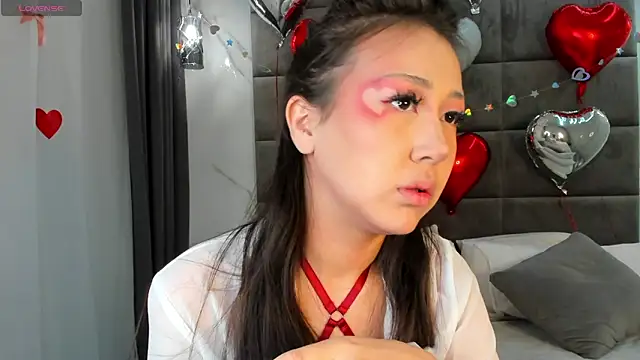 Snapshot of Nelly_Kimm chatting on 02/15/26, 01:02 Nelly Kimm online show from 02/15/26, 01:02