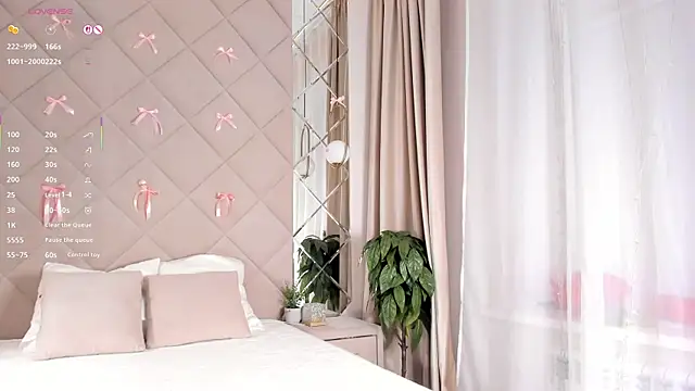 Snapshot of Nelly_Kimm chatting on 03/22/26, 01:09 Nelly Kimm online show from 03/22/26, 01:09