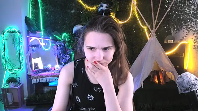 TessaMill online show from 10/06/25, 05:16