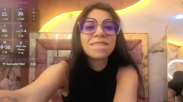 Snapshot of Madison08_ch chatting on 07/11/26, 01:03 Madison08 ch online show from 07/11/26, 01:03