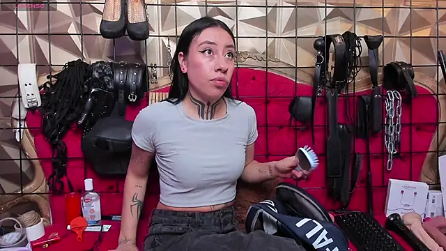 Snapshot of Dunnadan_Bms chatting on 11/08/25, 11:43 Dunnadan Bms online show from 11/08/25, 11:43