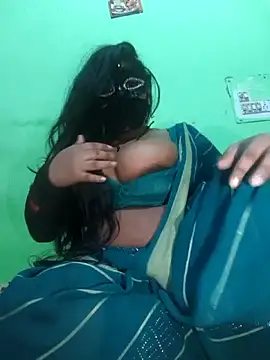 Dassing strip couple online show from 02/08/26, 08:01